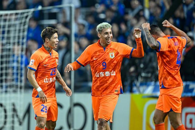 开云体育官网-从两中门柱到1射1传 克雷桑：是杀手就要抓住时机！