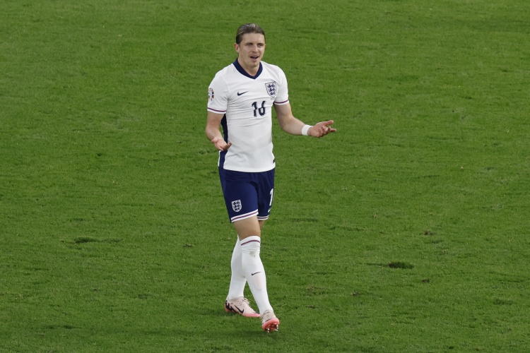 开云下载-TA：热刺在2023年就想引进加拉格尔，波斯特科格鲁曾很渴望签下他